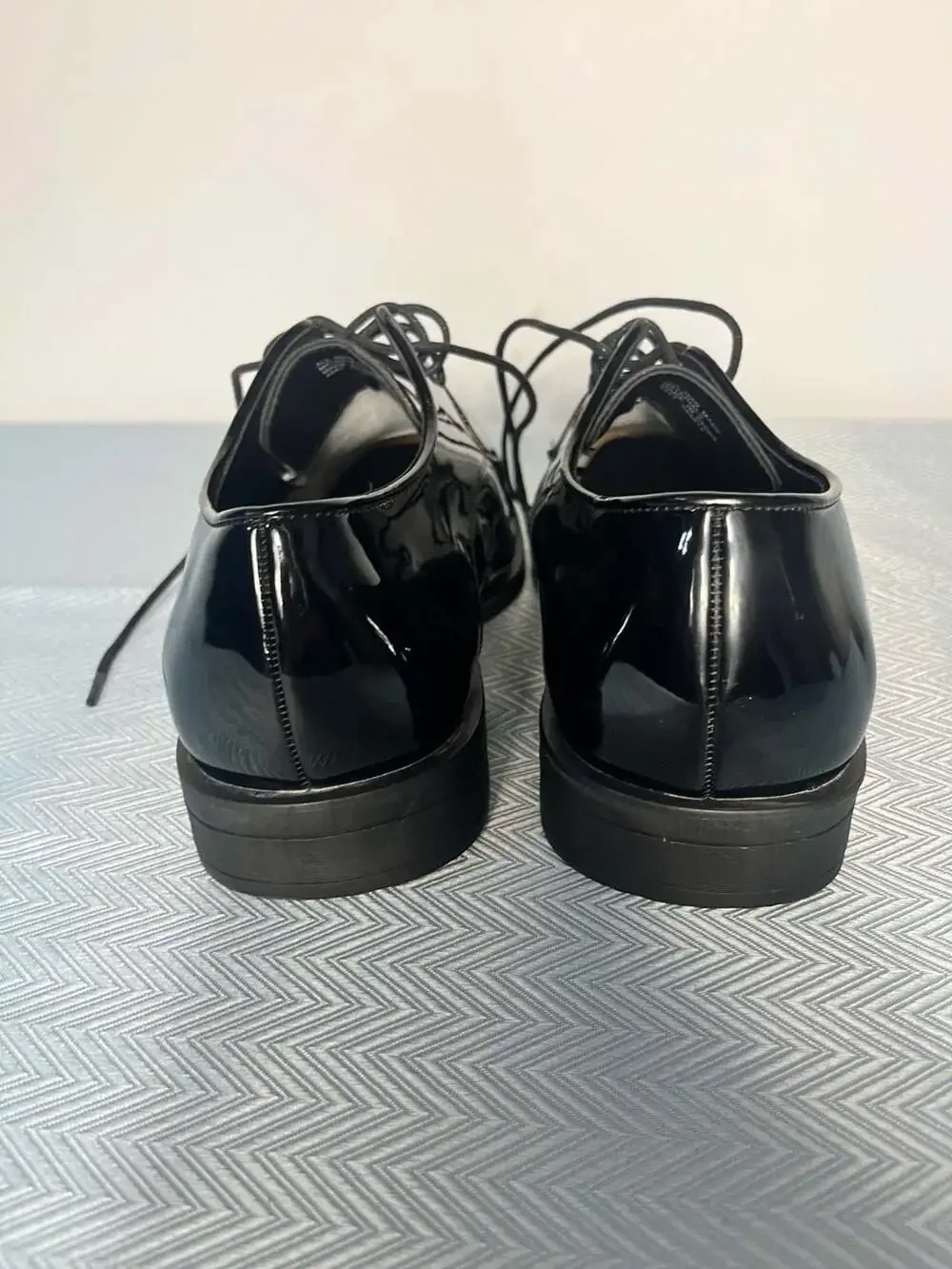 003-0024 Joseph & Feiss International Men's Black Patent Leather  Dress Shoes